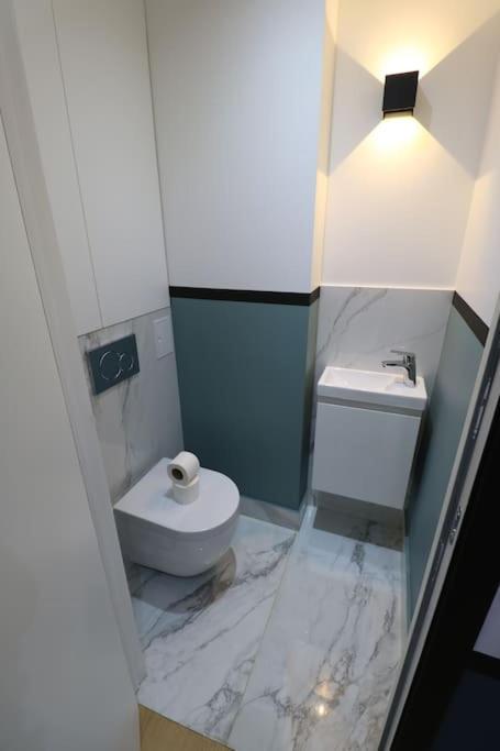 Cocon Neuf - Coeur Du 11E Apartment Париж Екстериор снимка